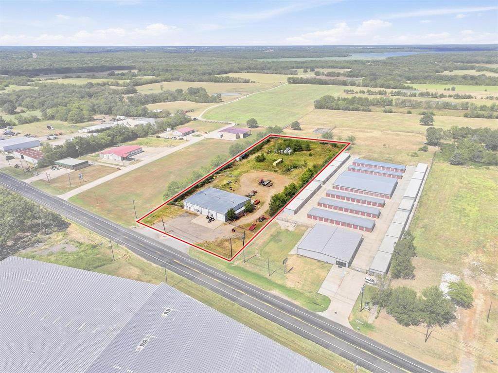 2460 Farm Road 79 - Photo 1