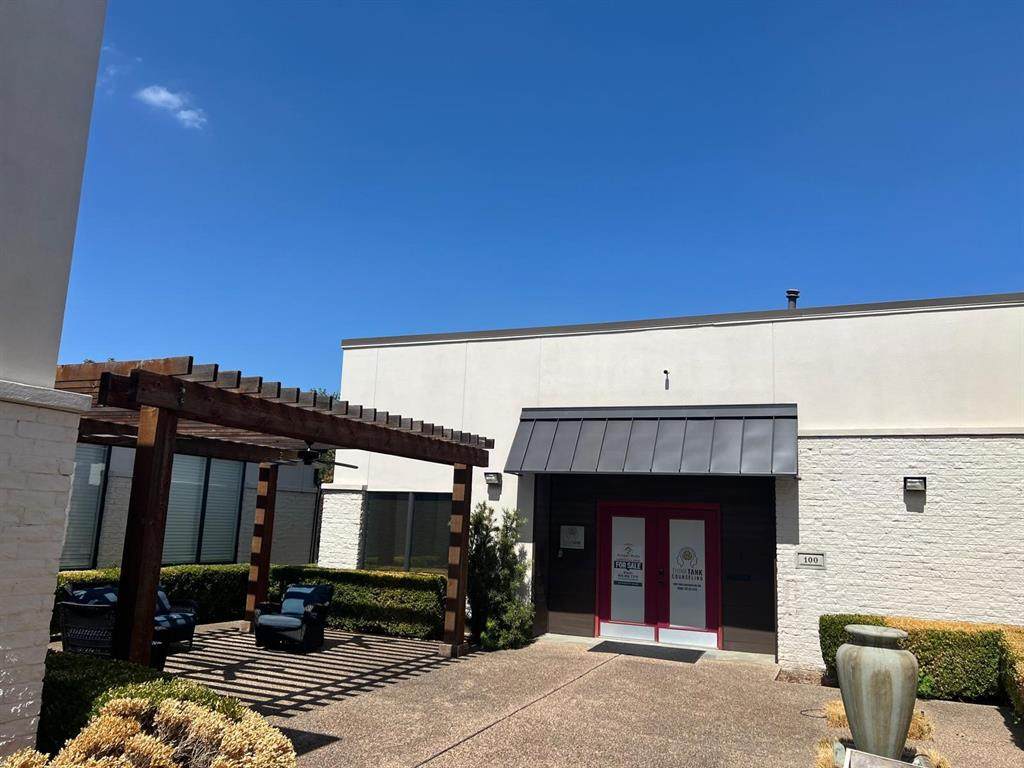 5228 Village Creek Drive - Photo 1