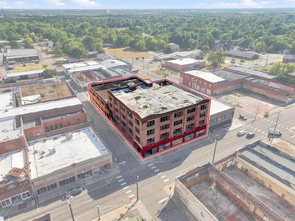 201 Bonham Street - Photo 1