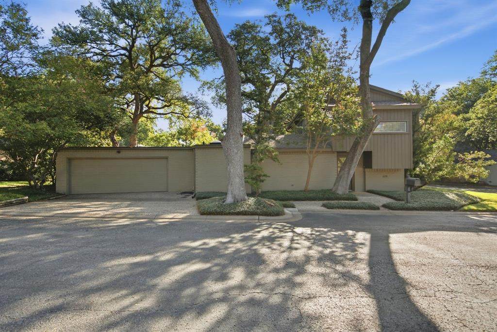 6128 Plum Valley Place - Photo 1