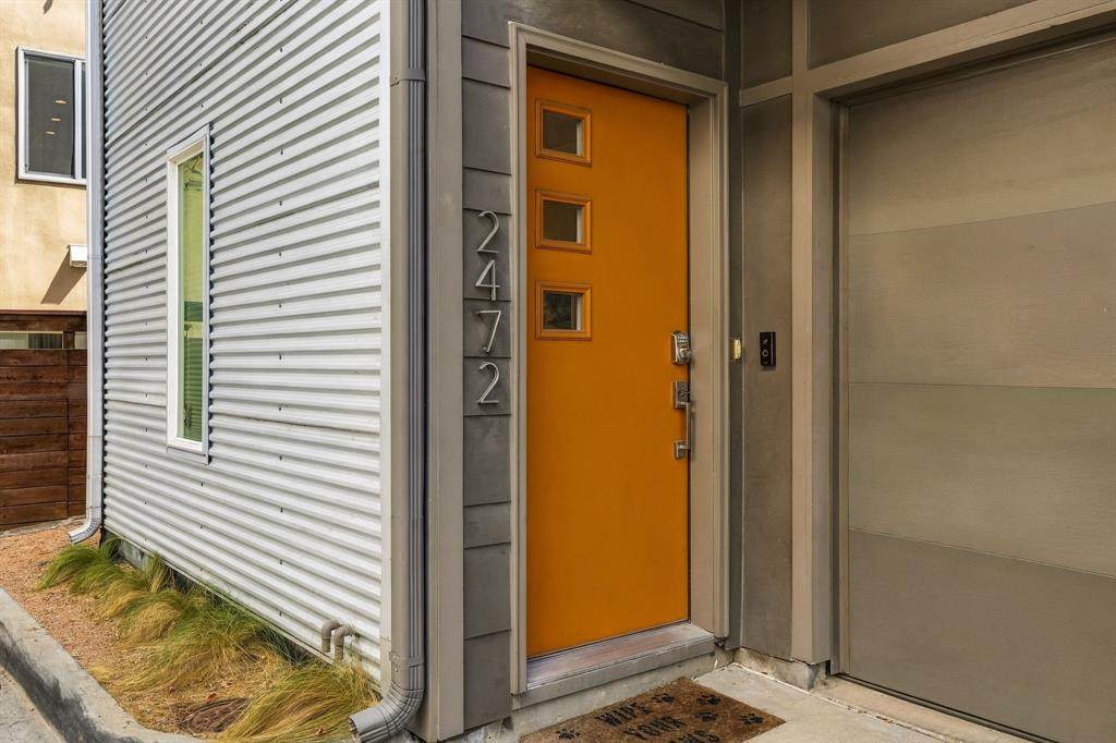 2472 Thatcher Drive - Photo 1