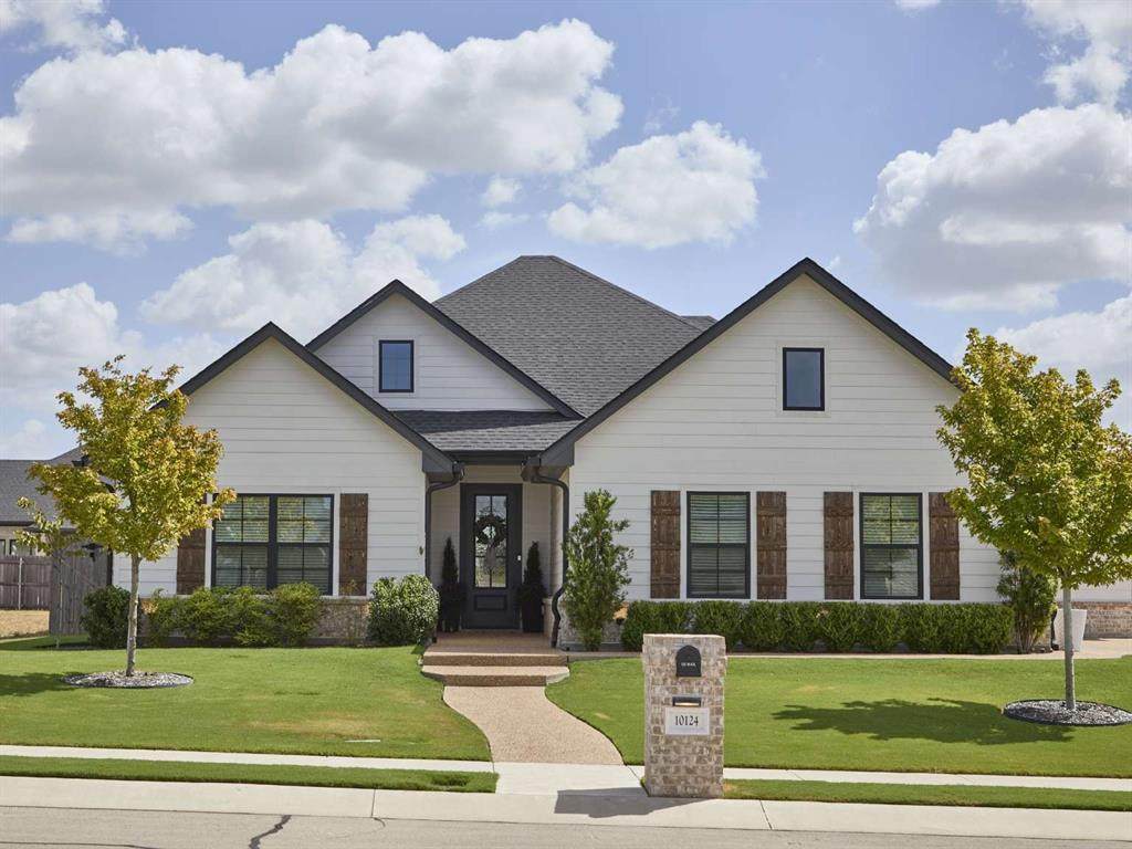 10124 Charmwood Drive - Photo 1
