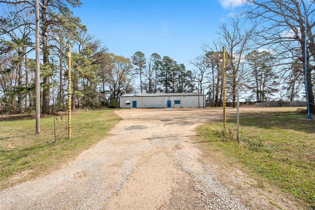 5810 Us Highway 259 - Photo 1
