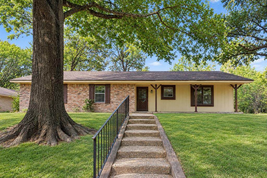 1724 Glenbrook Street - Photo 1