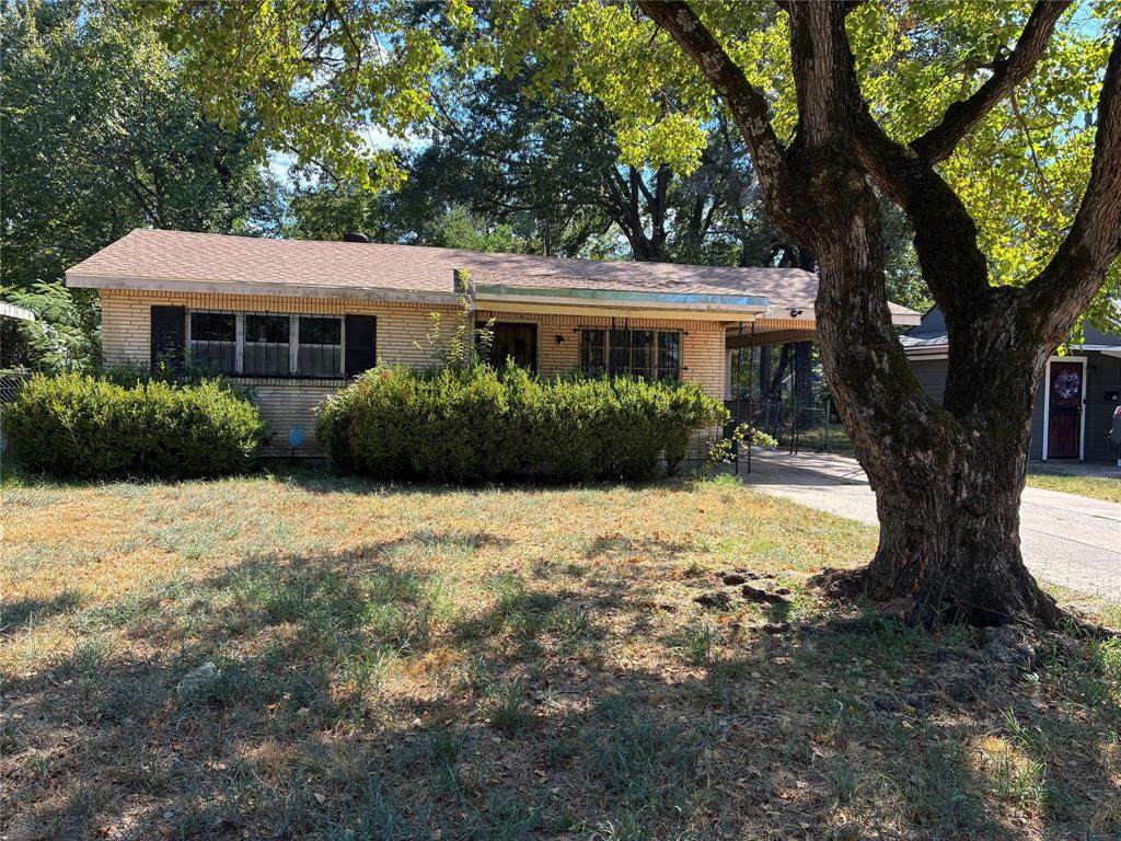 2063 Murray Street - Photo 1