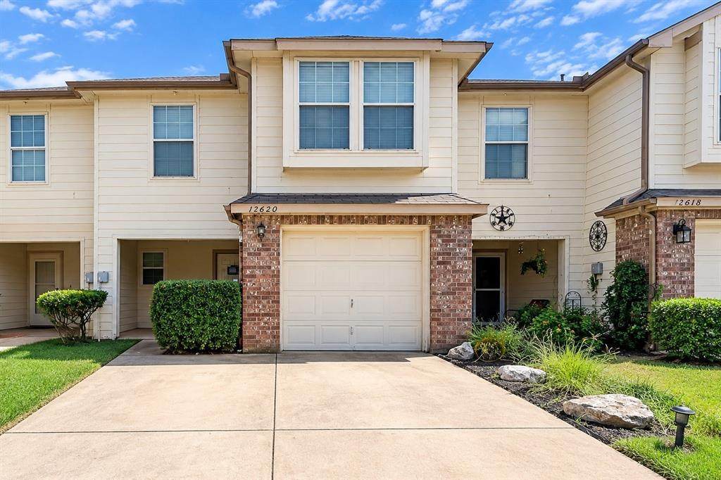 12620 Bay Avenue - Photo 1