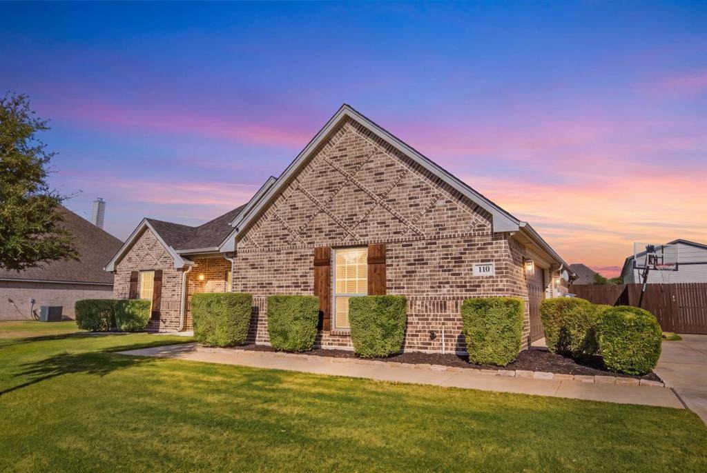 110 Oak View Drive - Photo 1
