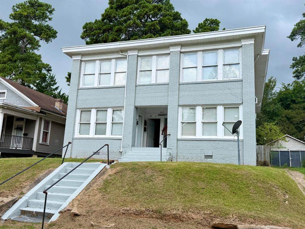 2412 Pinehurst Boulevard - Photo 1