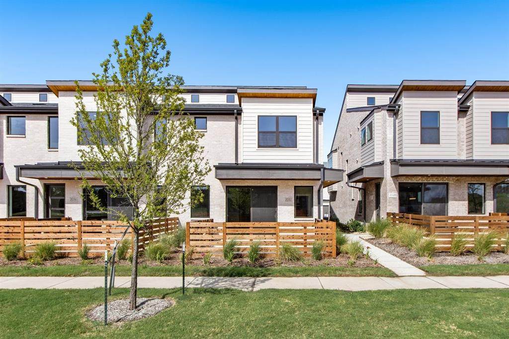2032 Aldrich Mews - Photo 1