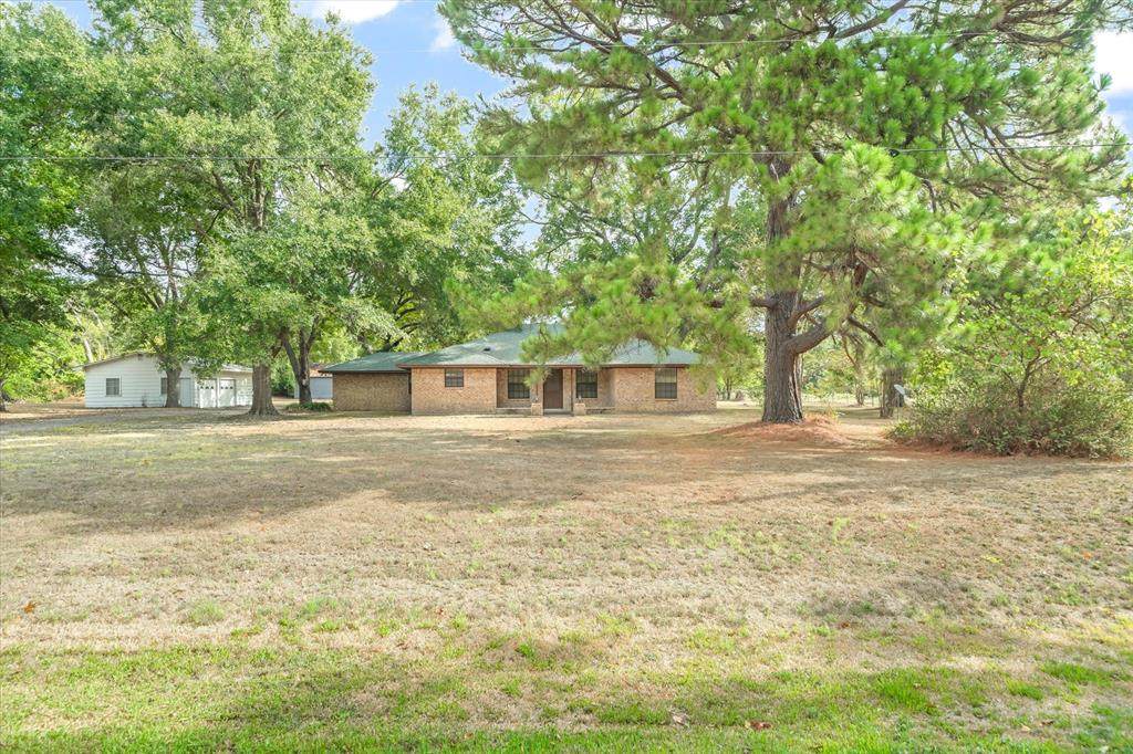 10861 County Road 2326 - Photo 1