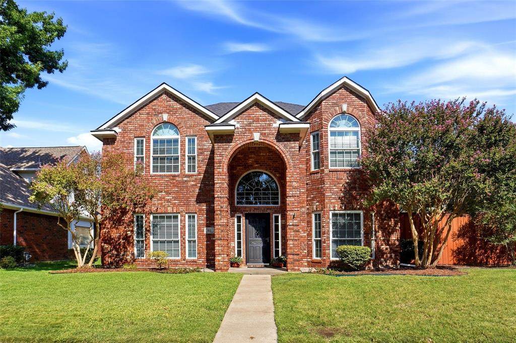852 Aberdeen Court - Photo 1