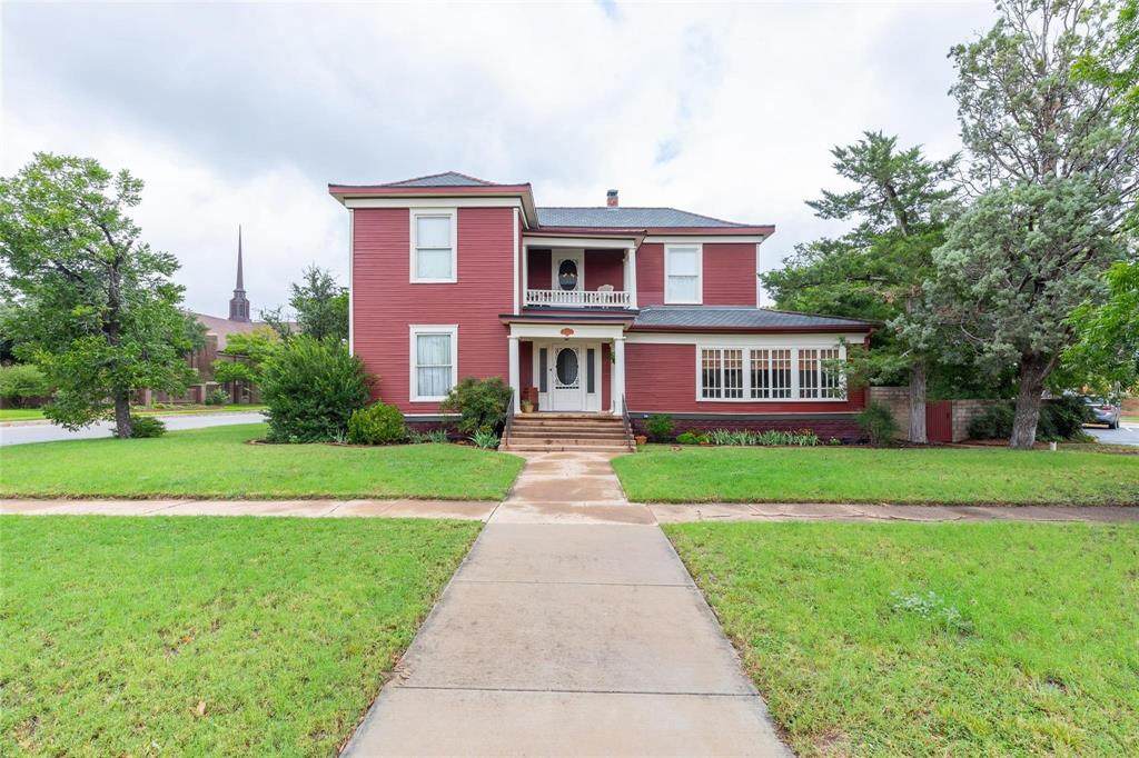 1342 4th Street - Photo 1