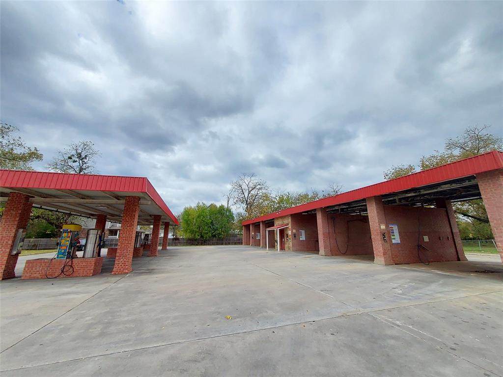 1811 Park Street - Photo 1