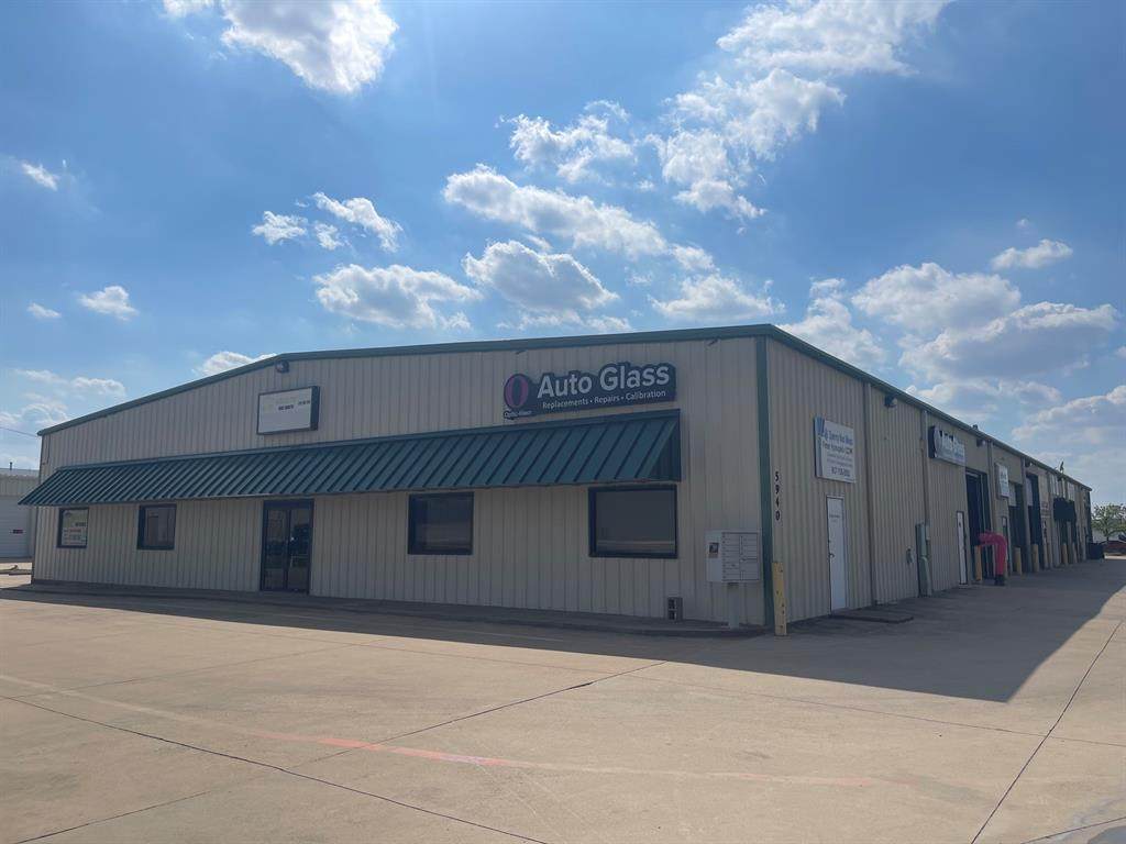 5940 Kroger Drive - Photo 1
