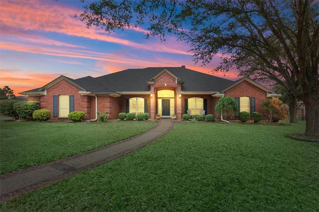 122 Greentree Drive - Photo 1