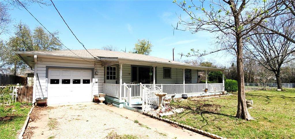 112 College Avenue - Photo 1