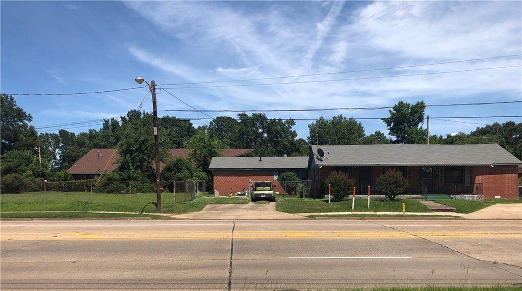 7029 Line Avenue - Photo 1