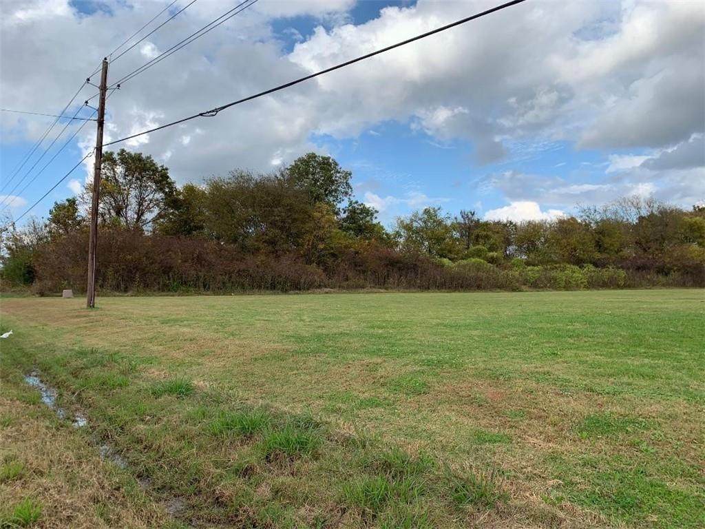 5140 Benton Road - Photo 1