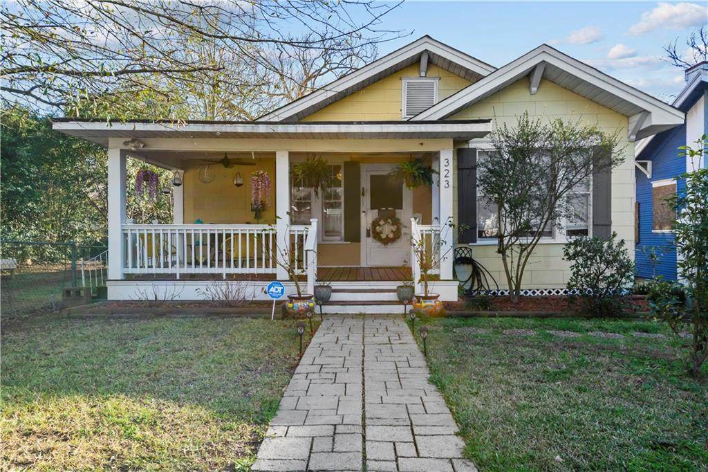 323 Dalzell Street - Photo 1