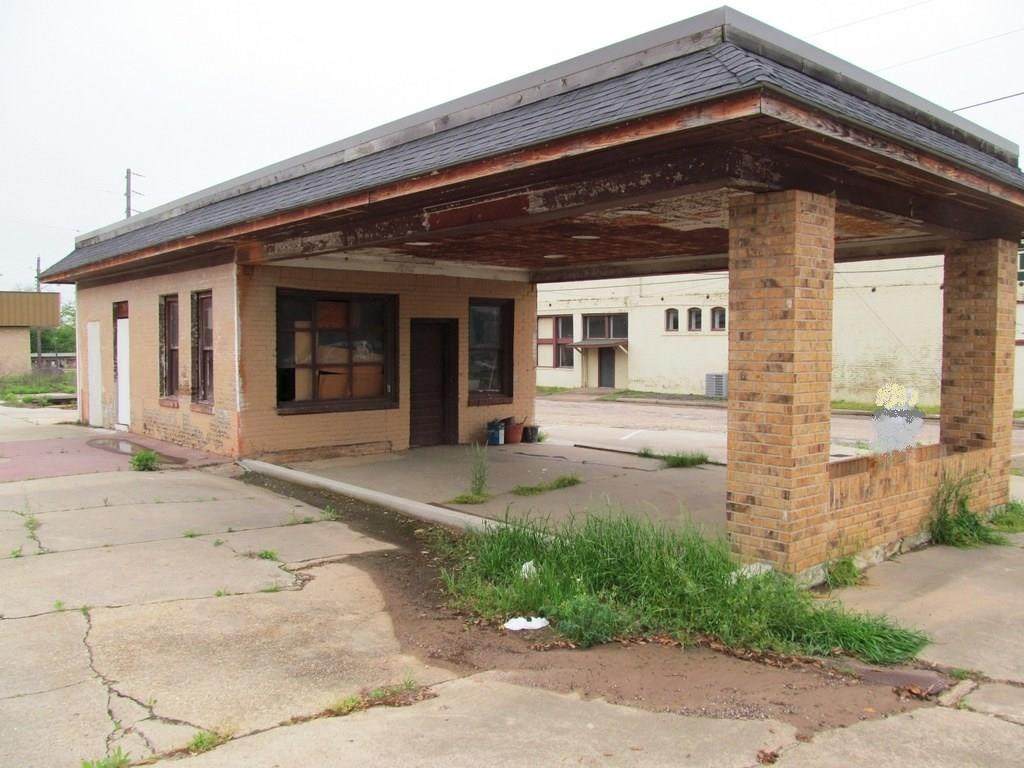 400 Main - Photo 1