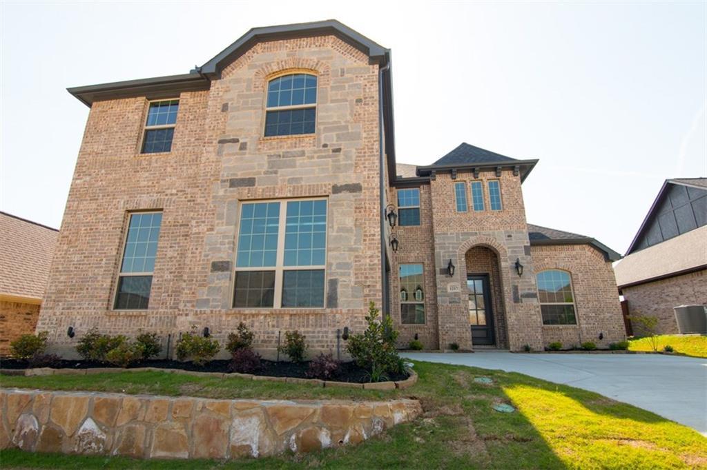 1217 Yosemite Way - Photo 1