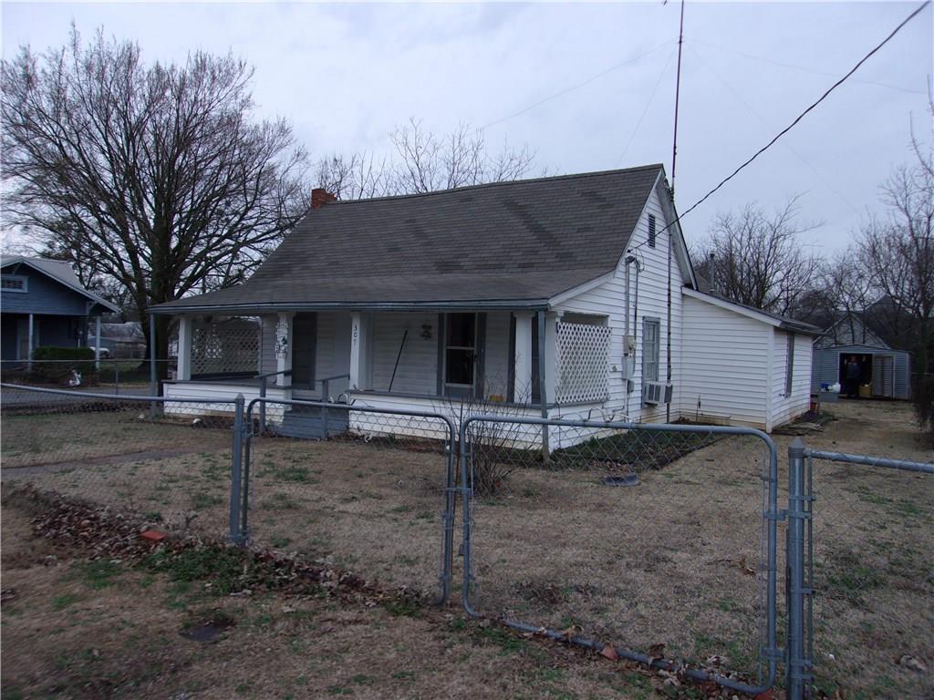 309 1st - Photo 1