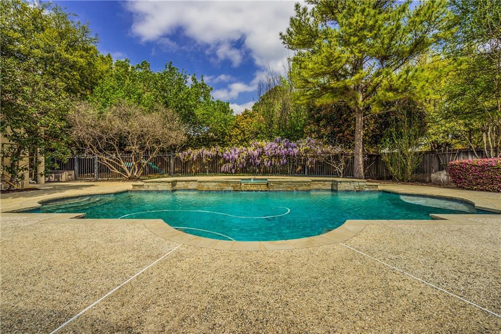 614 Aberdeen Way - Photo 1