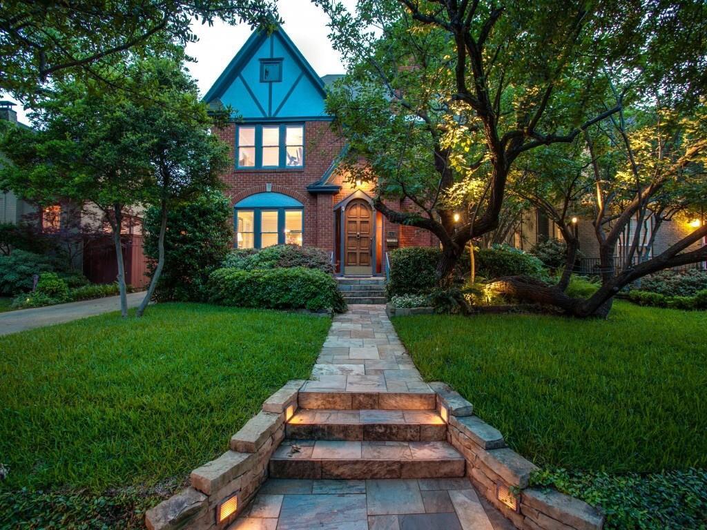 943 Turner Avenue - Photo 1