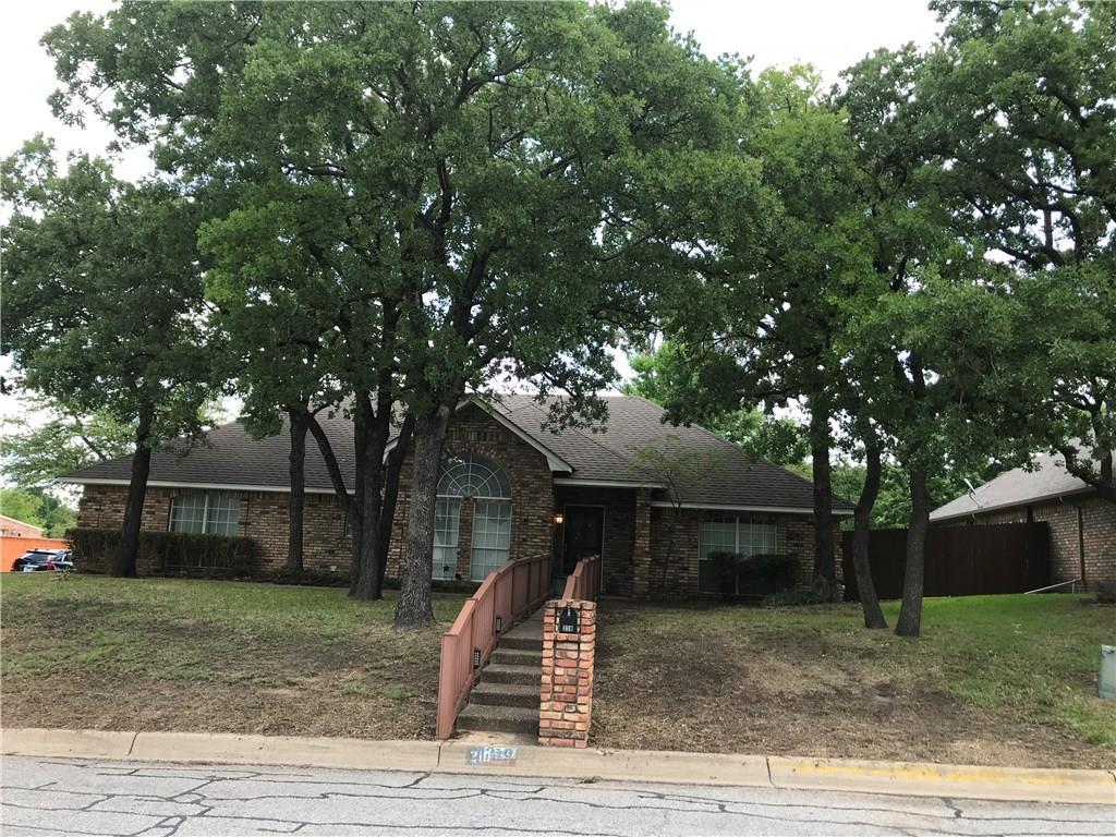 210 Camelot Drive - Photo 1