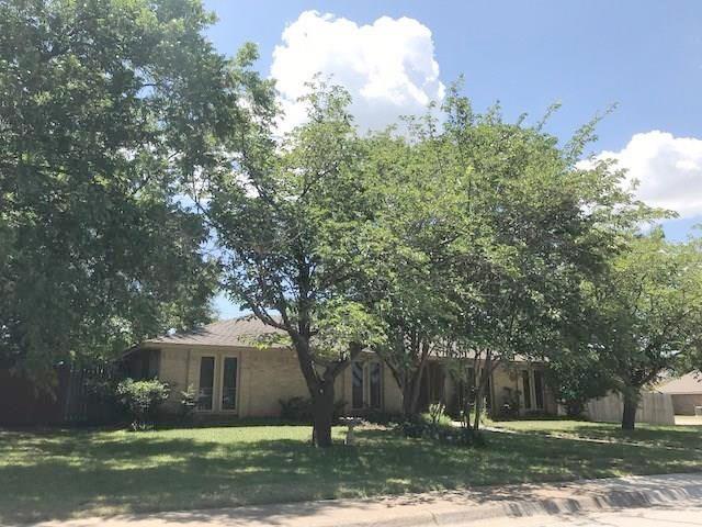 1003 Greenway Drive - Photo 1