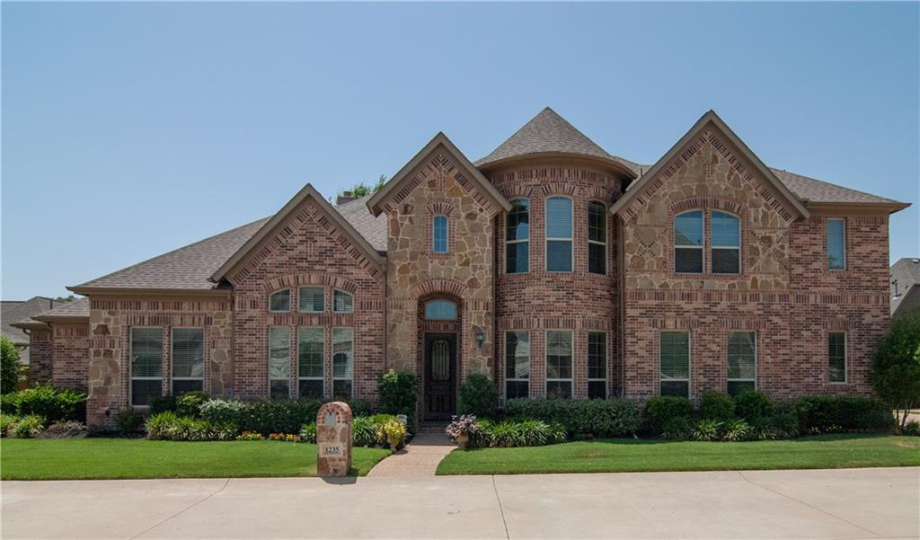 1235 Haven Circle - Photo 1