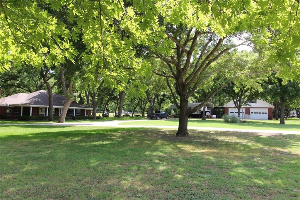 305 Chambers Drive - Photo 1