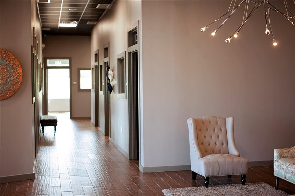 2701 Sunset Strip - Photo 1