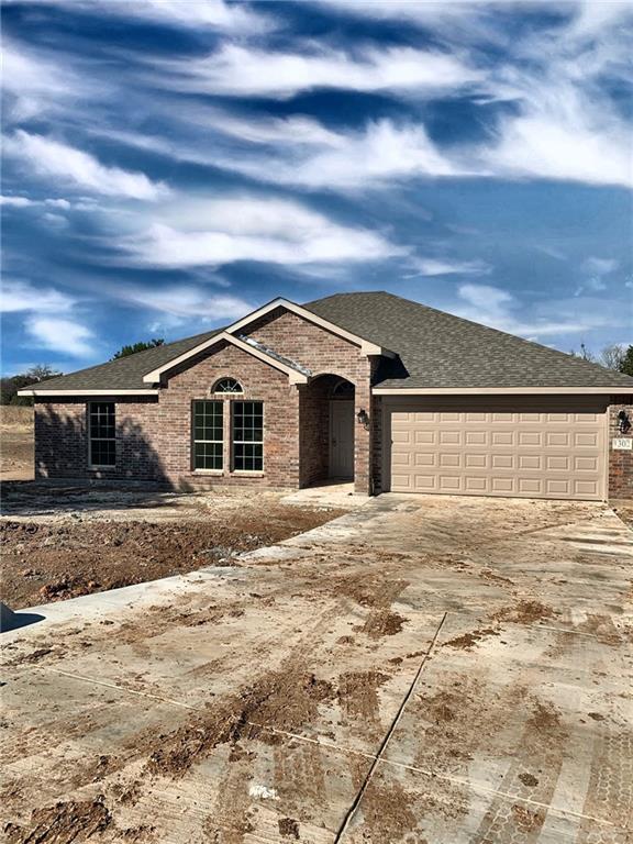1302 Shawnee Trail - Photo 1