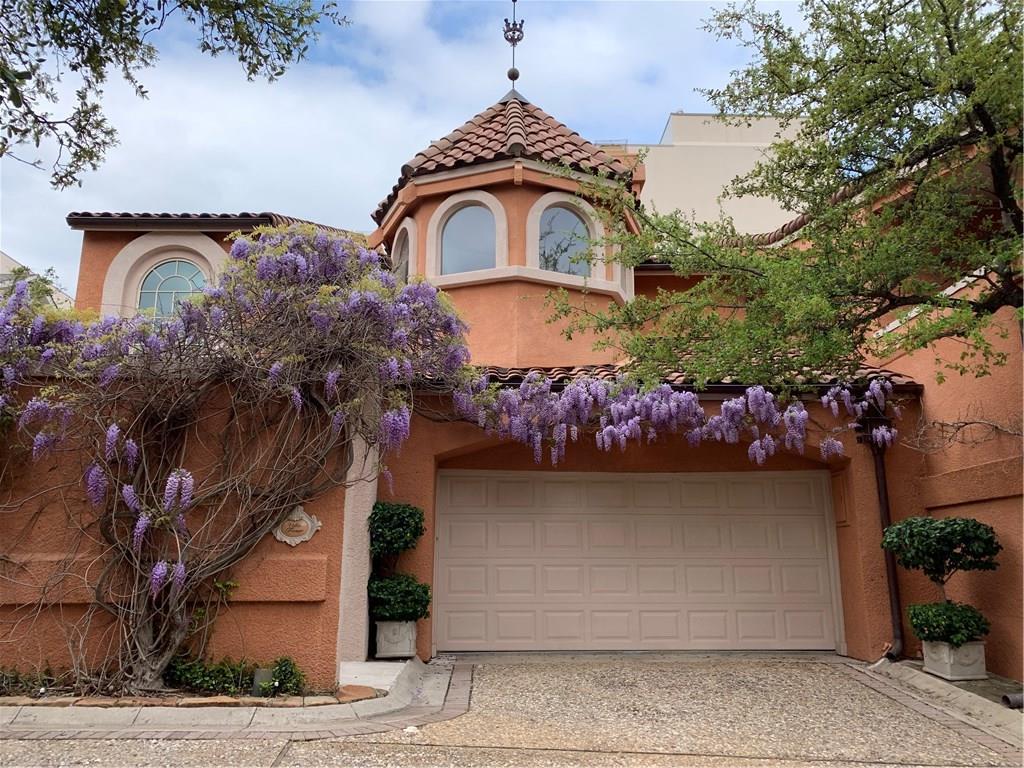 3424 Gillespie Street - Photo 1