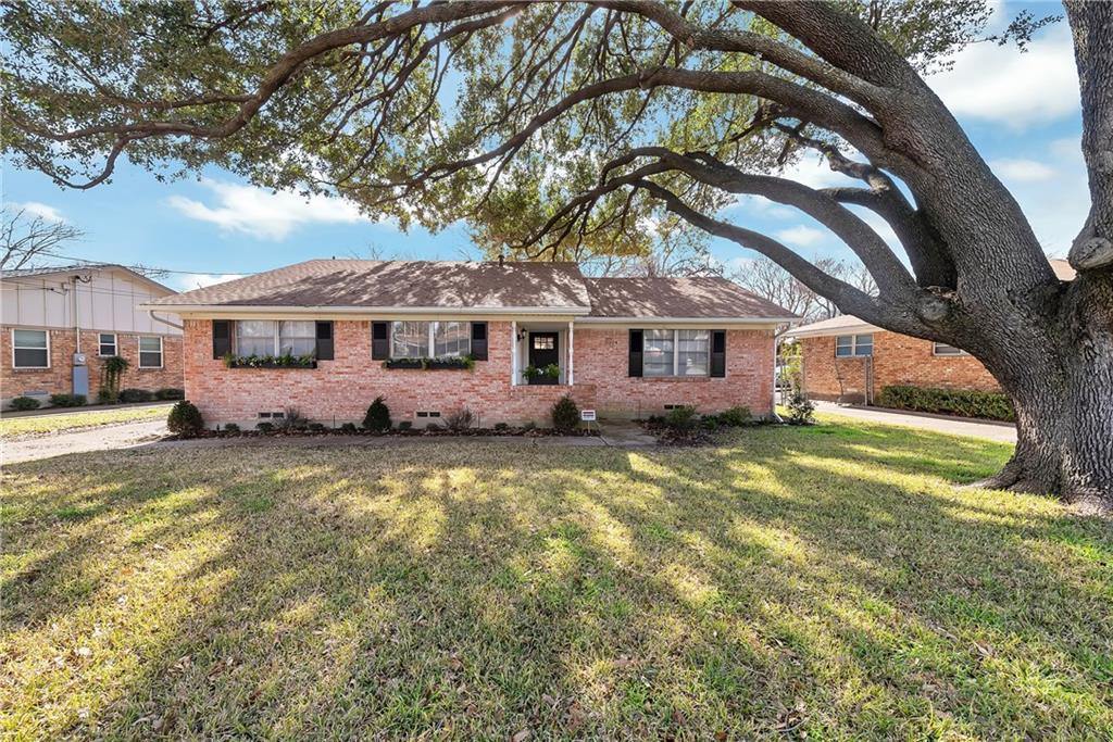2524 Springhill Drive - Photo 1