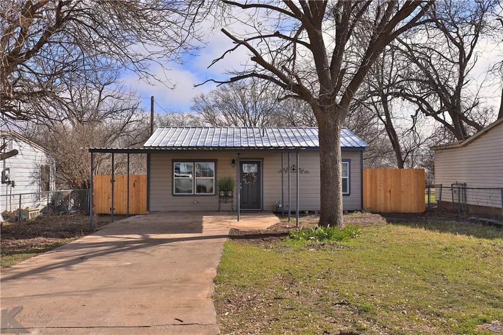 3325 Waverly Avenue - Photo 1