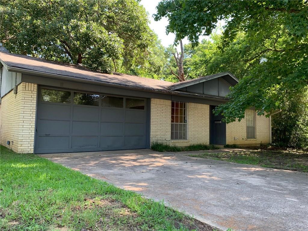 42 Circle Drive - Photo 1