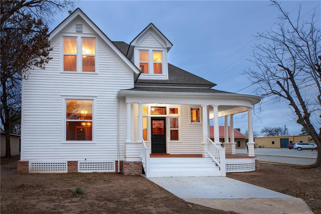 1001 Main St - Photo 1