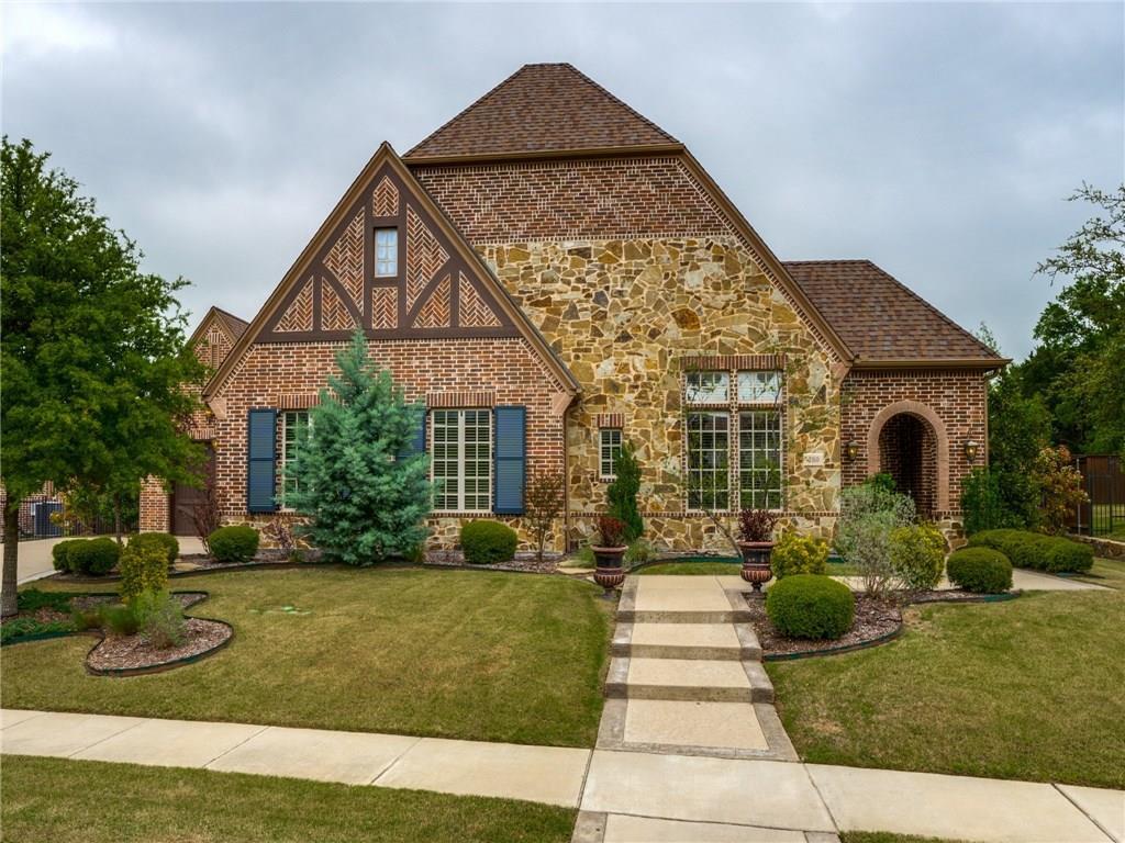 280 Yosemite Drive - Photo 1