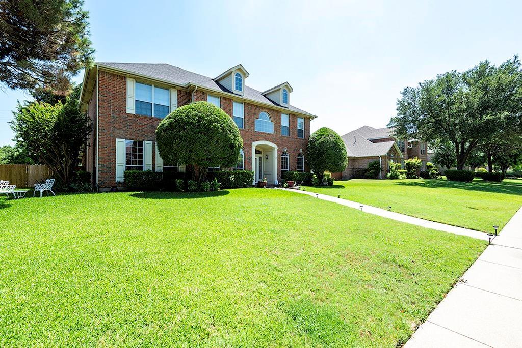 816 Newport Way - Photo 1