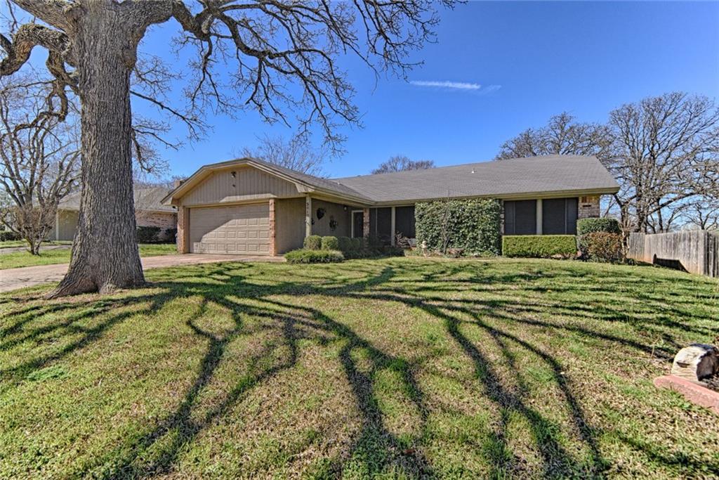 3017 Oak Ridge Drive - Photo 1