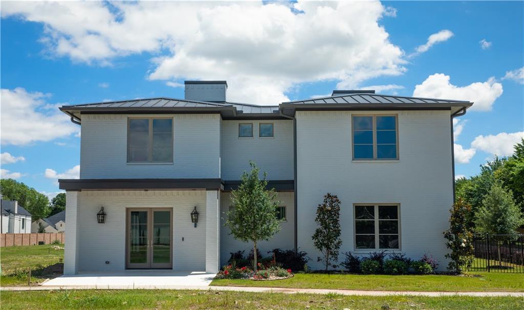 221 Magnolia Lane - Photo 1
