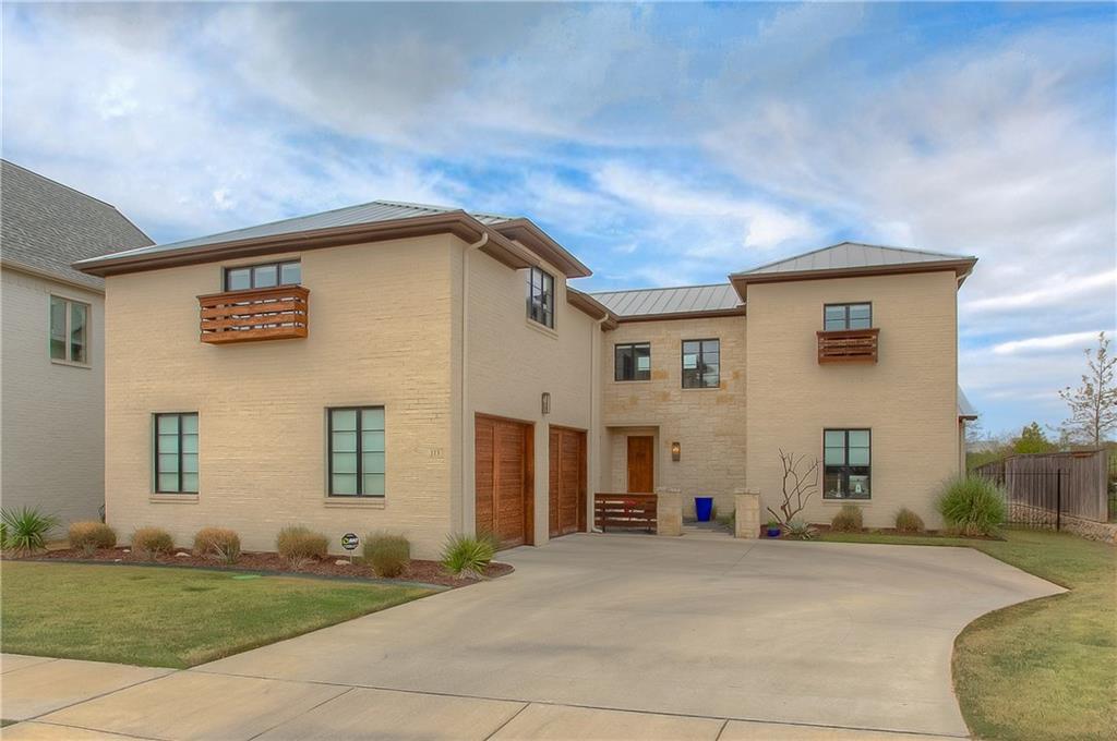 313 Creekview Terrace - Photo 1