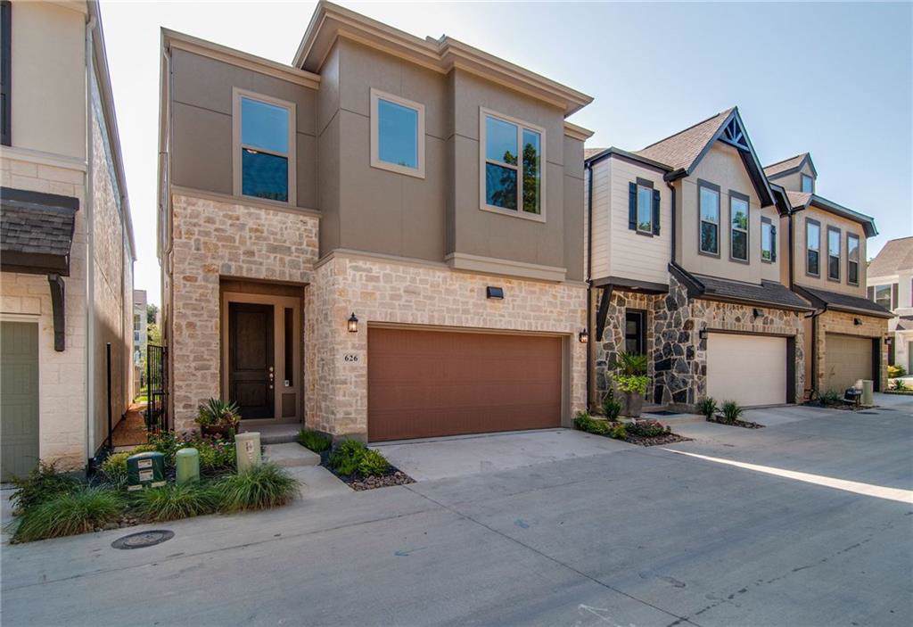 626 Promontory Lane - Photo 1
