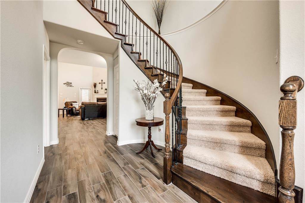 8213 Main Street - Photo 1