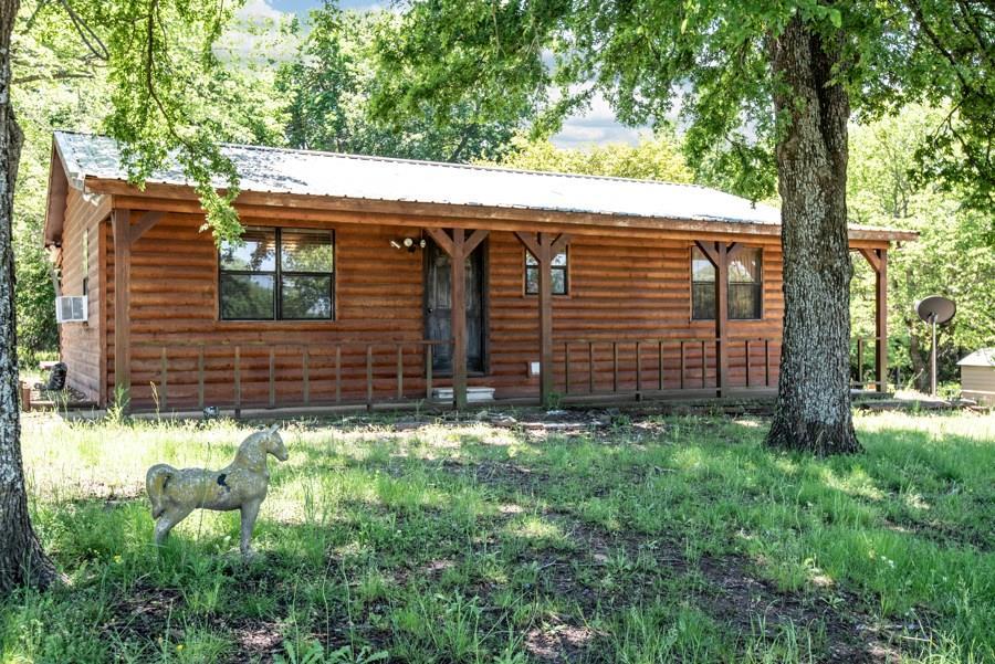 2121 Farm Road 1510 - Photo 1