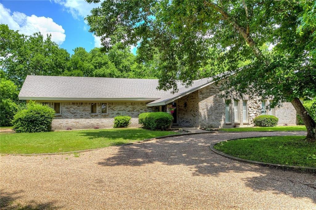 225 Lynnellen Lane - Photo 1