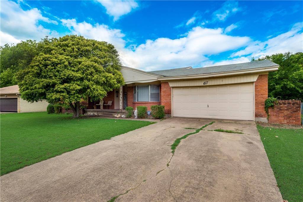617 Prescott Drive - Photo 1