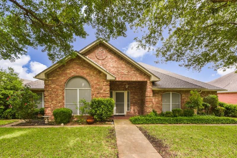223 Sioux Drive - Photo 1